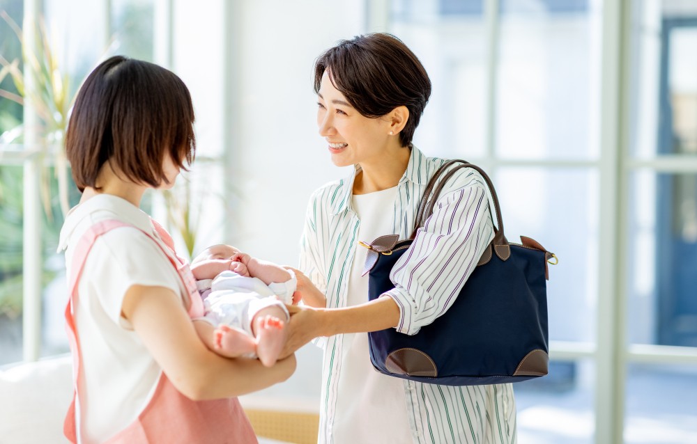 2023年版】子育てママの仕事ランキング！小さい子供がいても働ける仕事