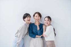 【103万円の壁とは】扶養に入って働く？扶養から外れて働く？それぞれのメリットとデメリットを徹底解説！