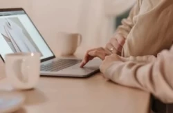 寒い冬を乗り切る！！在宅ワークのお供について❄️☕