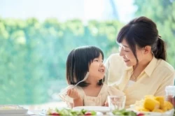 「扶養内で月6万円以上も可能！子育てママ向け在宅ワーク・副業体験談」