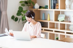 副業するなら！高時給バイトより高収入が期待できる在宅ワークがおすすめ