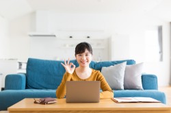 育休中は給料がでないの？所得減を補うために効果的な在宅ワークとは？